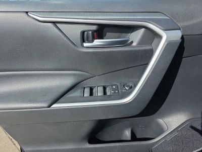2021 Toyota RAV4 - Photo 20
