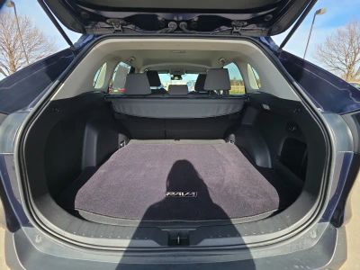 2021 Toyota RAV4 - Photo 17