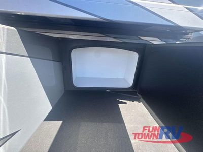2025 Thor Motor Coach Aria — photo 10 view
