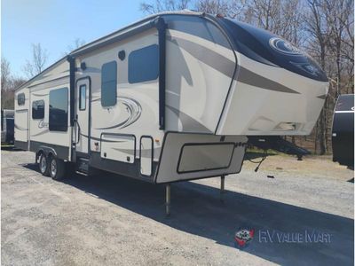 2017 Keystone RV Cougar - Photo 2