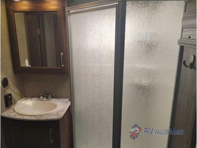2017 Keystone RV Cougar - Photo 23