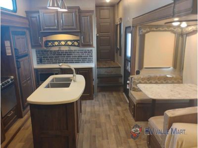 2017 Keystone RV Cougar - Photo 19