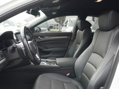 2022 Honda Accord Hybrid — photo 17 view
