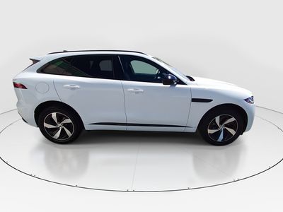 2025 Jaguar F-PACE - Photo 8