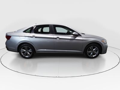 2024 Volkswagen Jetta - Photo 8