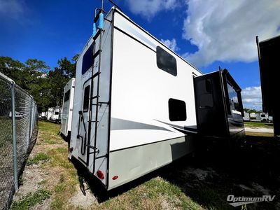 2023 Keystone Avalanche - Photo 3