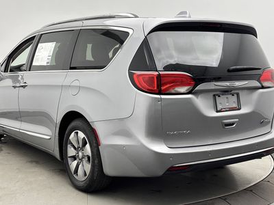 2018 Chrysler Pacifica - Photo 6