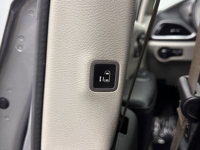 2018 Chrysler Pacifica - Photo 26