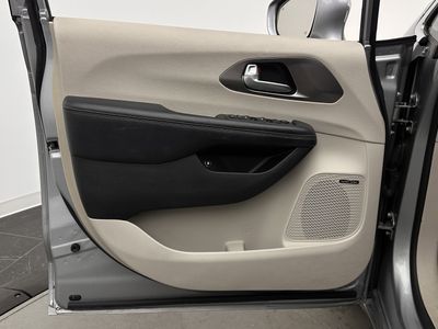 2018 Chrysler Pacifica - Photo 10