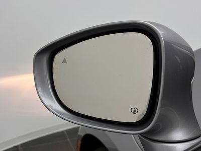 2018 Chrysler Pacifica - Photo 12