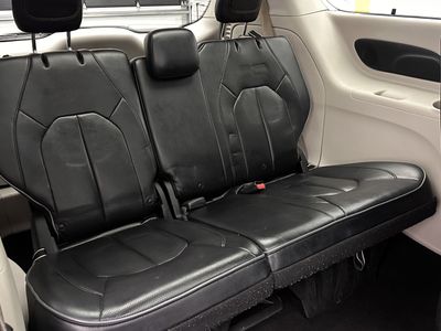 2018 Chrysler Pacifica - Photo 29