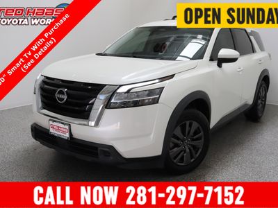 2022 Nissan Pathfinder FWD - Photo 1