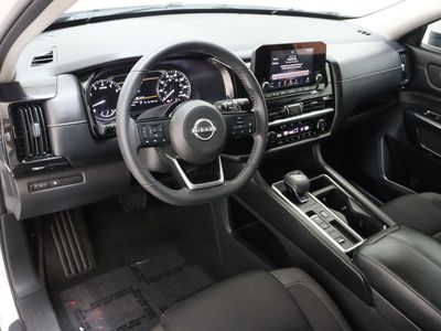 2022 Nissan Pathfinder FWD - Photo 13