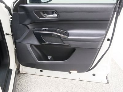 2022 Nissan Pathfinder FWD - Photo 37