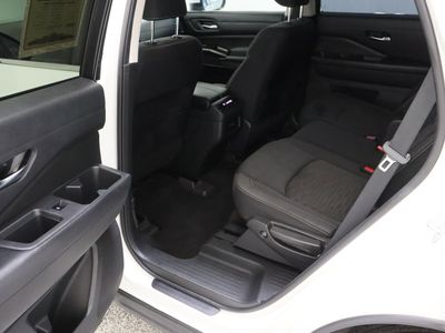 2022 Nissan Pathfinder FWD - Photo 28
