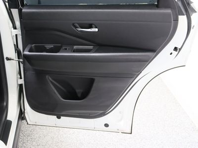 2022 Nissan Pathfinder FWD - Photo 35