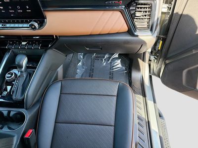 2024 GMC Canyon — photo 17 view