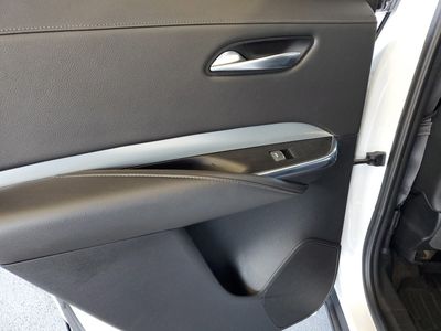 2019 Cadillac XT4 — photo 14 view