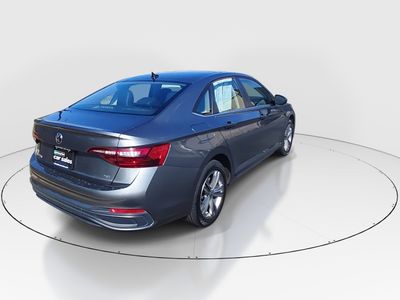 2024 Volkswagen Jetta — photo 7 view
