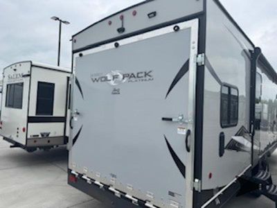 2022 Forest River RV Cherokee Wolf Pack - Photo 3