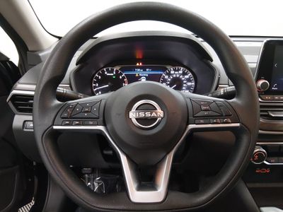 2024 Nissan Altima — photo 12 view