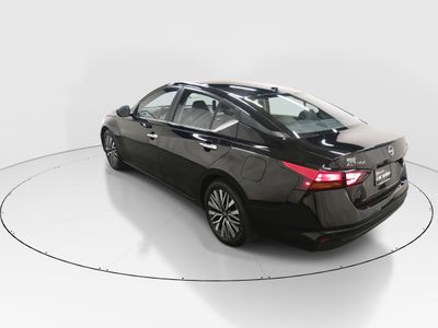 2024 Nissan Altima — detail view