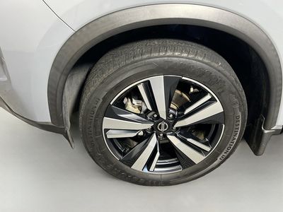 2021 Nissan Rogue — photo 11 view