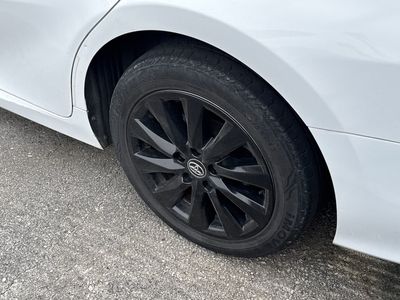 2020 Toyota Camry - Photo 4