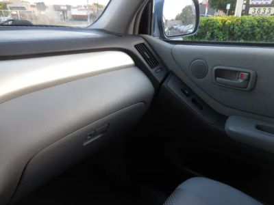 2005 Toyota Highlander - Photo 24