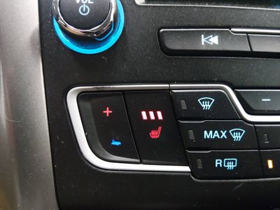 2017 Ford Fusion — photo 17 view
