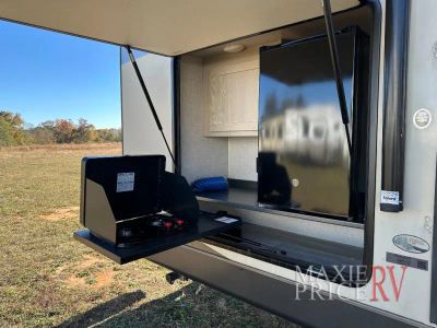 2023 Forest River Flagstaff Super Lite - Photo 7