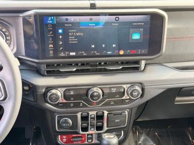 2024 Jeep Wrangler - Photo 18