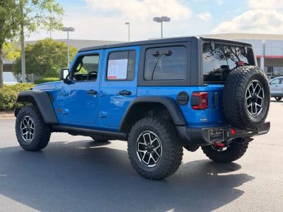 2024 Jeep Wrangler - Photo 11
