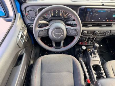 2024 Jeep Wrangler - Photo 17