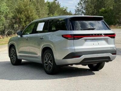 2025 Lexus TX - Photo 9
