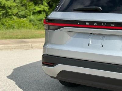 2025 Lexus TX - Photo 12