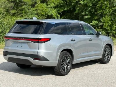 2025 Lexus TX - Photo 11