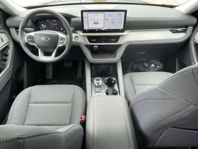 2026 Ford Explorer — photo 11 view