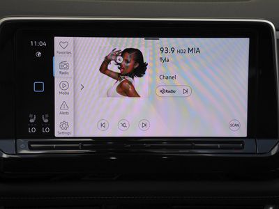 2025 Volkswagen Atlas Cross Sport — photo 15 view