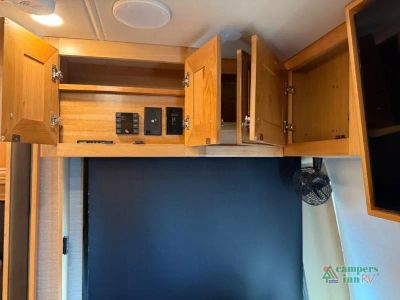 2023 Tiffin Motorhomes Phaeton - Photo 17