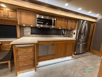 2023 Tiffin Motorhomes Phaeton - Photo 35