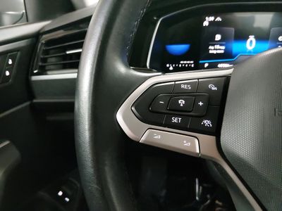2024 Volkswagen Jetta — photo 12 view