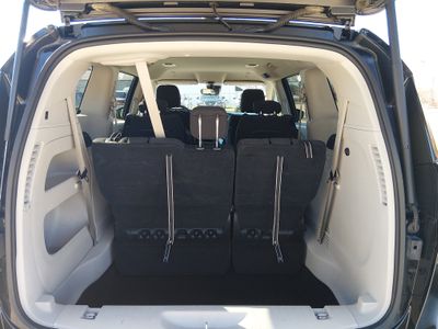 2023 Chrysler Voyager - Photo 11