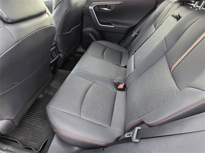 2021 Toyota RAV4 - Photo 10