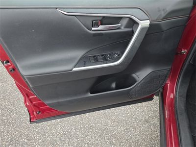 2021 Toyota RAV4 - Photo 30