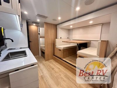 2026 Winnebago Micro Minnie — photo 11 view