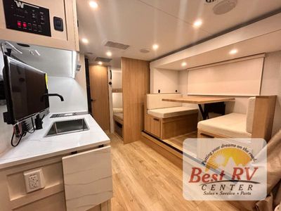 2026 Winnebago Micro Minnie — photo 10 view