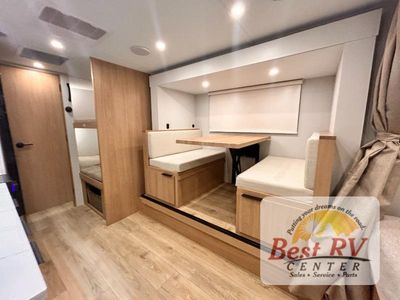 2026 Winnebago Micro Minnie — photo 13 view