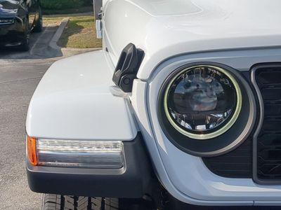 2026 Jeep Gladiator - Photo 10