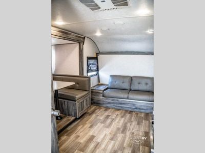 2019 Forest River RV Wildwood FSX - Photo 13